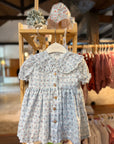 Vestido cerejas com tapa fraldas