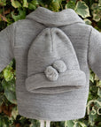 Casaco duplo com gorro