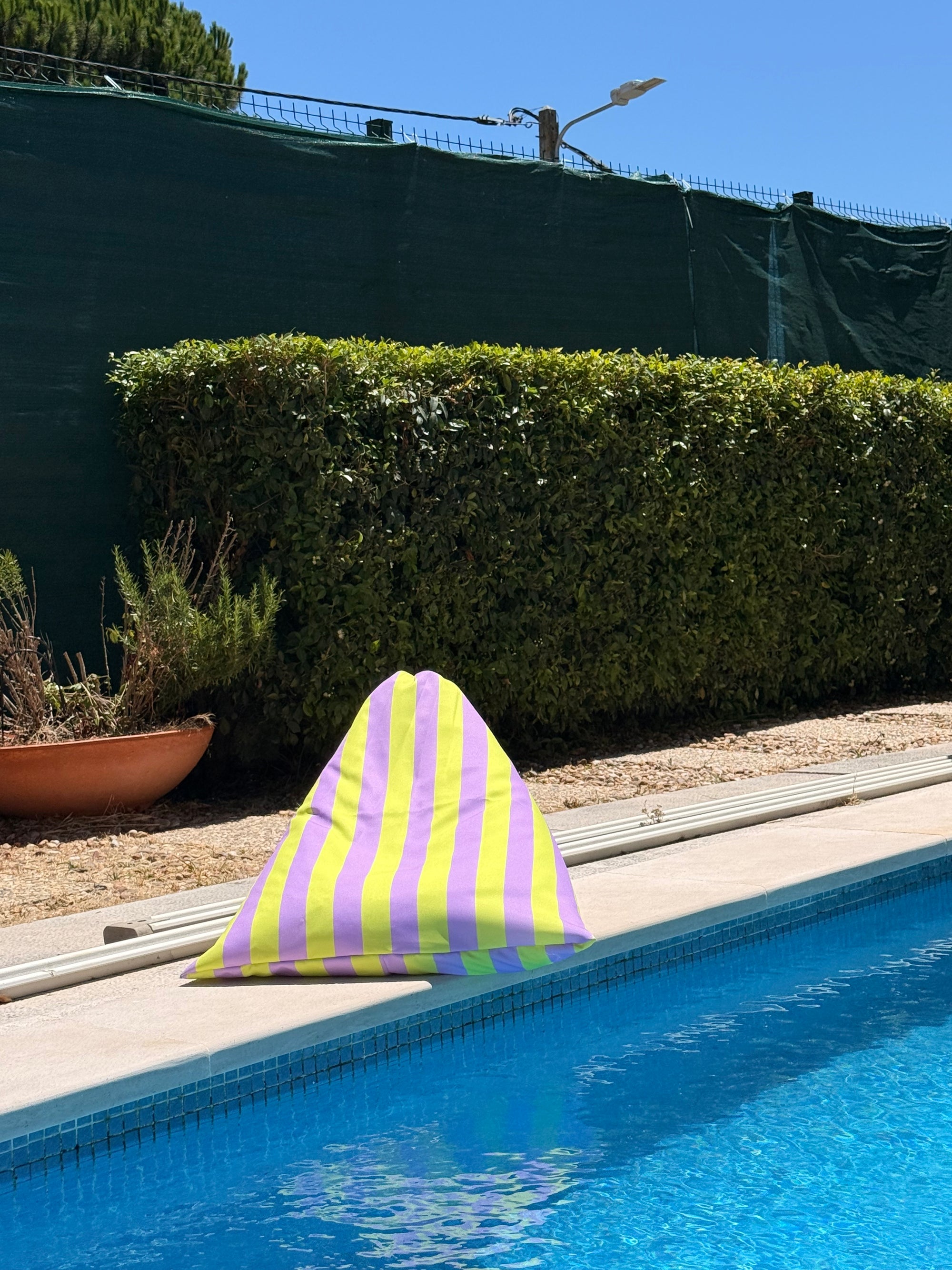 Puff praia Risca Largas Lima Lavanda | Com fecho